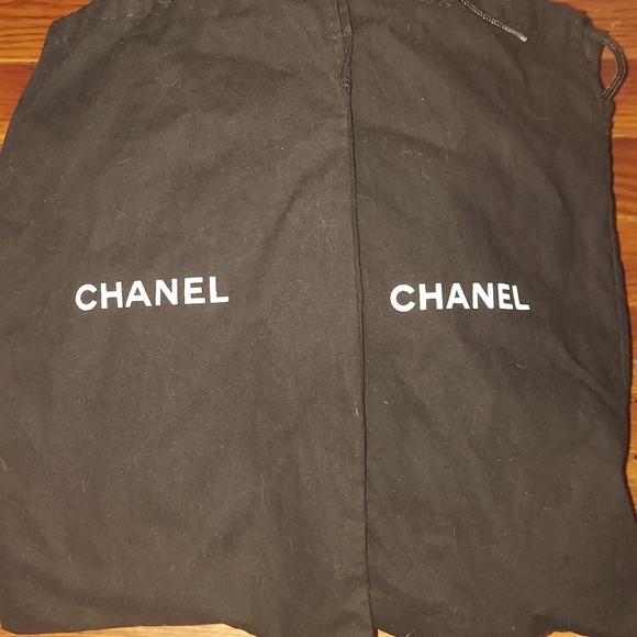 Authentic Chanel Tan Lambskin Thong Sandals w/box and dust bags. Good Condition! - Picture 8 of 10